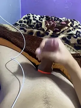 sallan3242 online show from April 20, 2:42 pm