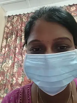Snapshot of Tamil_Hot_Thara chatting on June 5, 5:03 am Tamil Hot Thara online show from June 5, 5:03 am