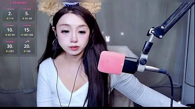 Cuviee online show from April 7, 10:26 am