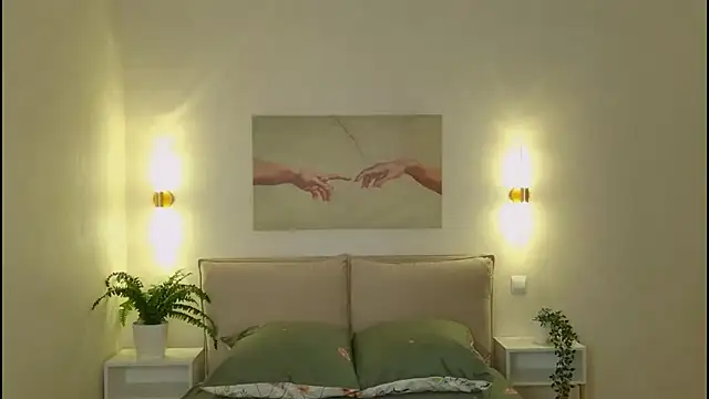 MellyAlfayi online show from April 7, 9:10 am