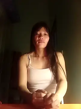 -Quyny- online show from April 7, 7:47 pm