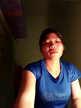 -Quyny- online show from April 14, 7:31 pm