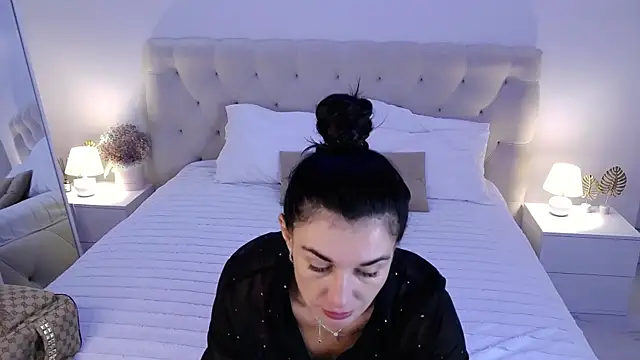 AriannaCruise online show from July 9, 3:54 am