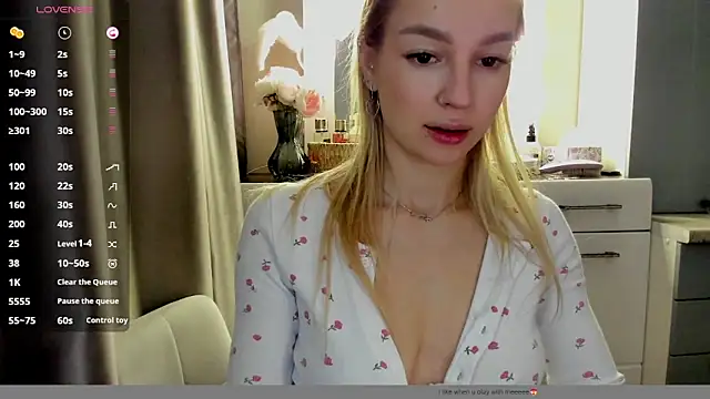 MelodyIllves online show from April 4, 4:44 am