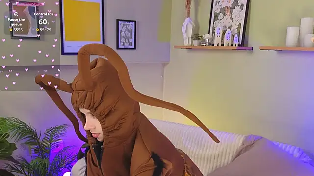 BambiBaby  online show from April 3, 2:59 pm