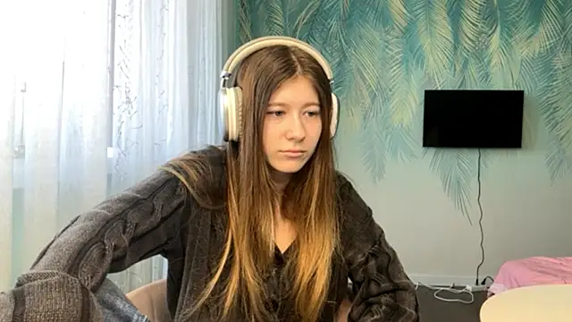 Kate Jomallona online show from March 31, 8:15 am