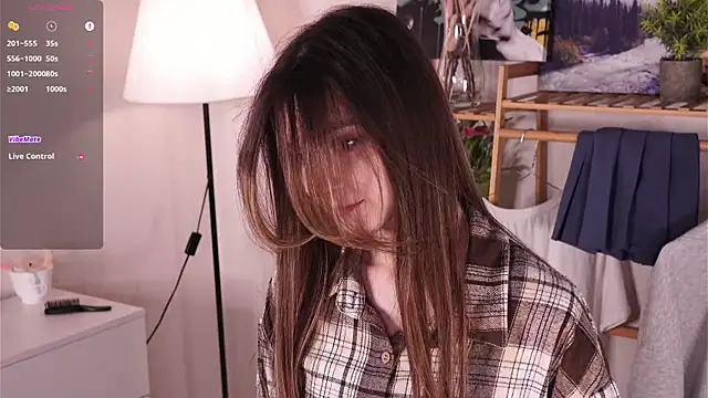 CherlyGuss online show from April 9, 4:01 am