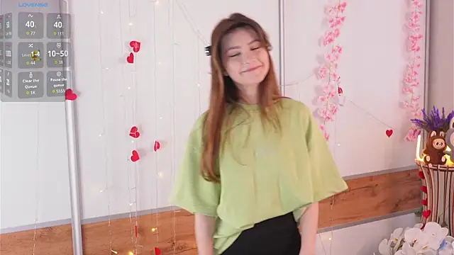 CherlyGuss online show from July 17, 3:13 am