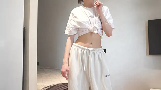 SakuraDoll online show from April 1, 8:59 am