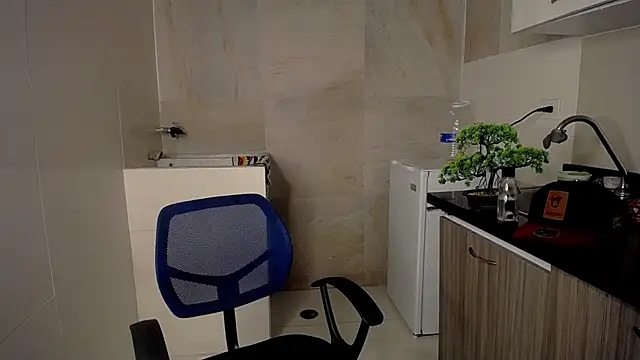 Zamaelprime  online show from April 17, 5:43 am