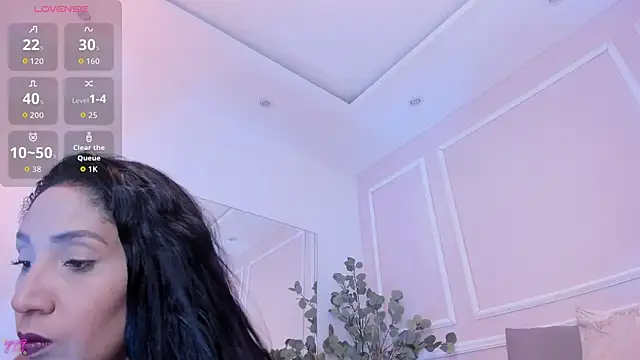 Snapshot of maia_lion chatting on May 20, 7:09 pm maia lion online show from May 20, 7:09 pm