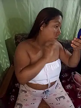 saritaloveyi online show from April 16, 3:40 am