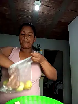 saritaloveyi online show from April 17, 7:50 pm