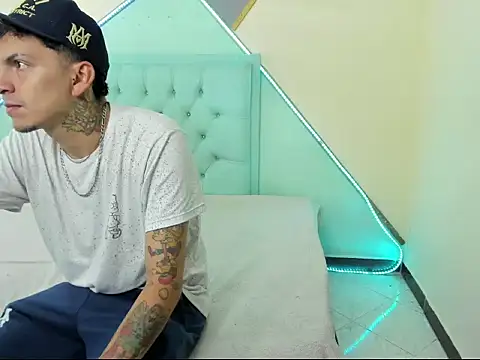 Max sstteel online show from April 8, 1:00 pm