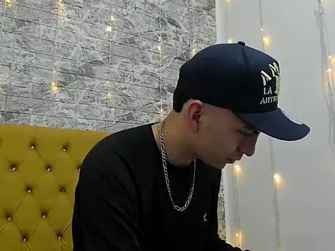 Max sstteel online show from April 17, 12:30 pm