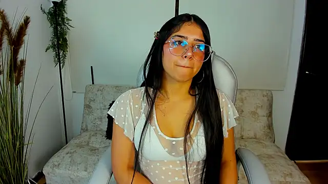 miia bx online show from April 14, 12:55 pm