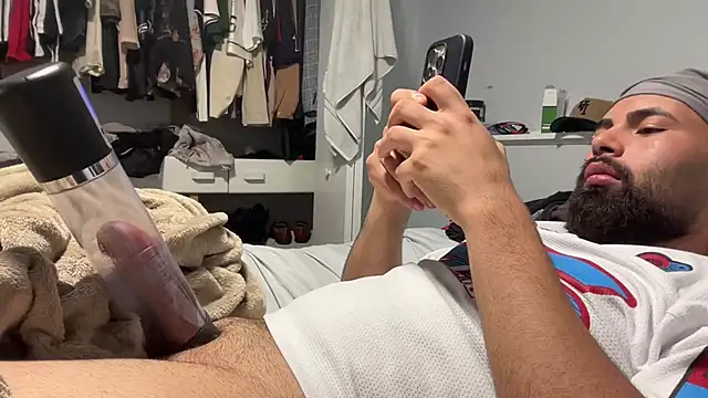 latinoo hott22 online show from June 2, 3:36 pm