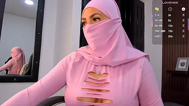 Nailea   online show from April 7, 2:01 am