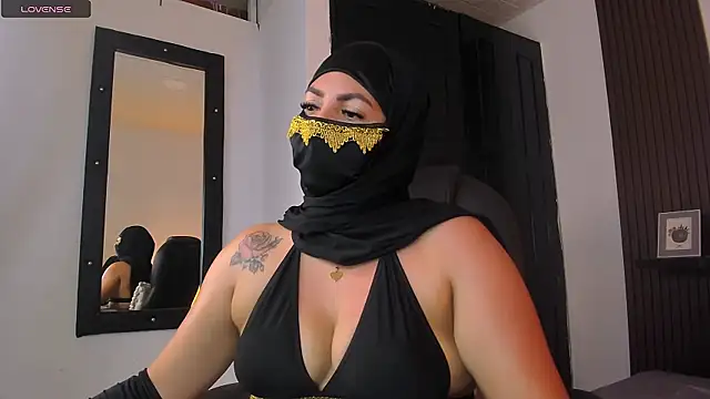 Nailea   online show from April 13, 2:50 am