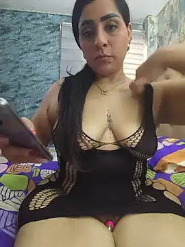 Snapshot of val_eria chatting on May 31, 1:51 pm val eria online show from May 31, 1:51 pm