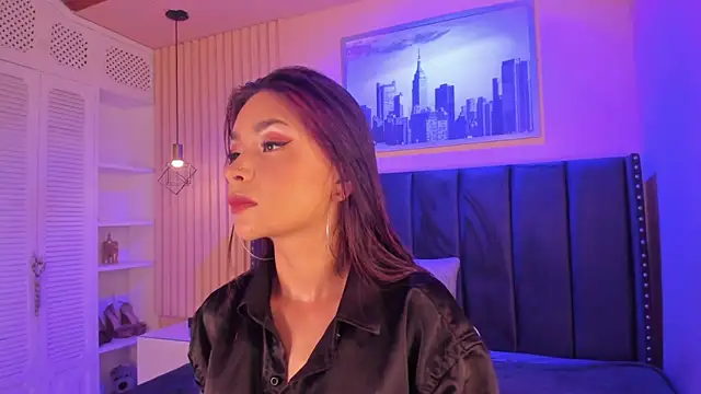 izumi mei online show from April 15, 12:01 pm