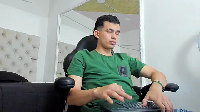 DrakoStone online show from April 7, 8:42 pm