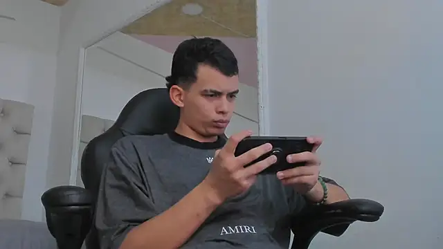 DrakoStone online show from April 13, 8:36 pm