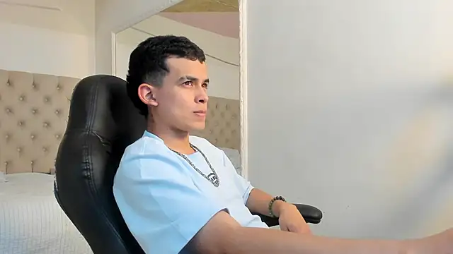 DrakoStone online show from April 14, 9:10 pm