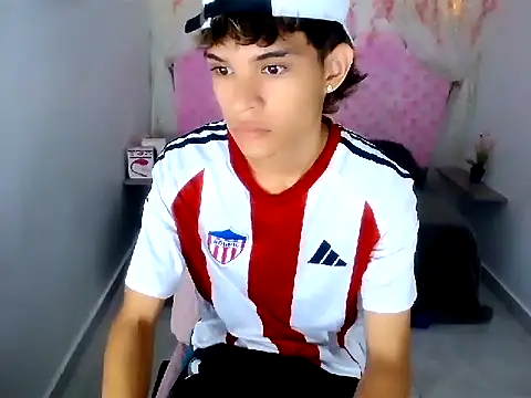 chris evans77 online show from April 7, 1:00 pm