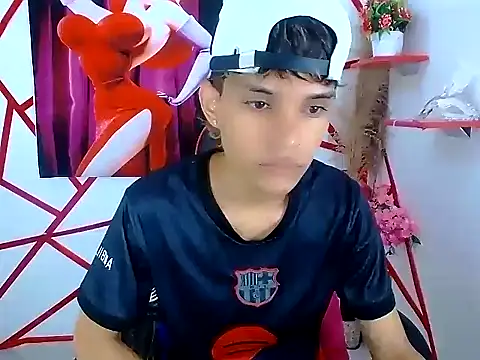 chris evans77 online show from April 8, 1:00 pm