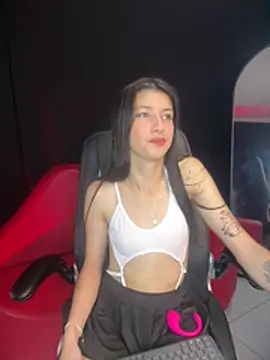 jazminswee online show from April 7, 7:36 pm