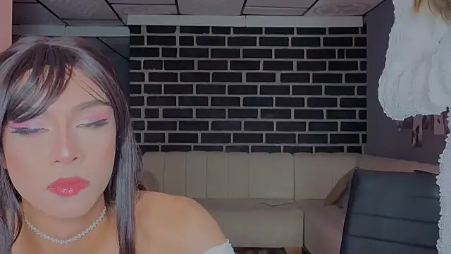 Miss sunshinee online show from April 6, 12:19 am