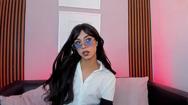 Miss sunshinee online show from April 8, 4:01 am