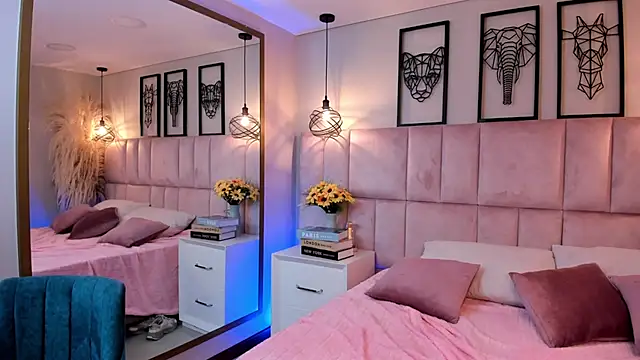 Iam yuls  online show from April 16, 3:18 am