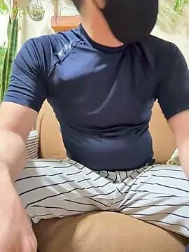 RYUICHI 1919 online show from April 12, 4:50 am