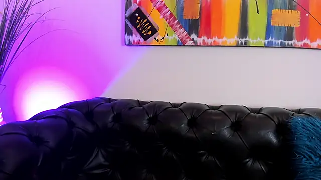 Ally Bu online show from April 17, 8:34 pm