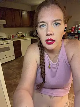 RoxyRedXO12 online show from April 11, 4:17 am