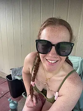 RoxyRedXO12 online show from April 13, 10:37 pm