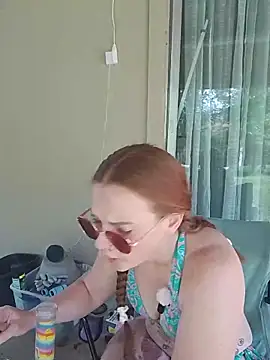 RoxyRedXO12 online show from April 16, 5:03 pm