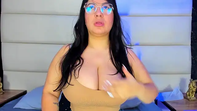 alice morris77 online show from April 15, 12:28 am