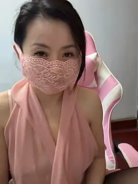 xiaxia-2026 online show from April 15, 10:44 am