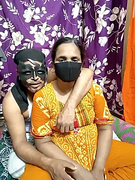 Pujacouple 955 online show from April 9, 5:18 pm