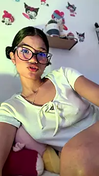 Emycarver09  online show from July 19, 1:04 pm