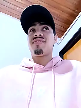 LucaColmal online show from April 18, 2:48 am