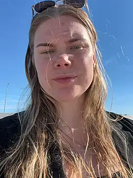 SexyBlondJoanna-Exclusief online show from April 7, 8:48 am