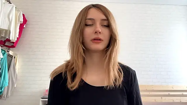 CassiPlacido online show from April 4, 8:56 am