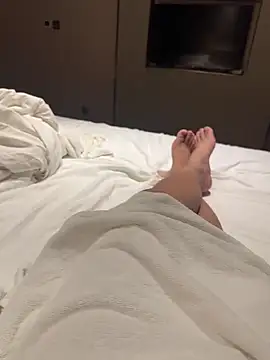 tanhualang001 online show from April 12, 9:42 pm