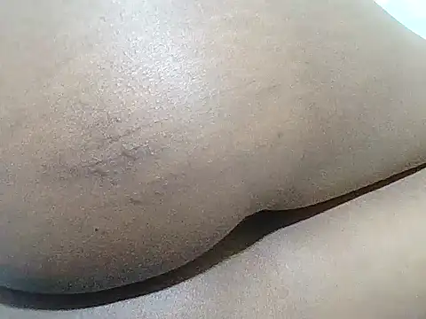 BOOBQUEEN25 online show from April 5, 7:16 am