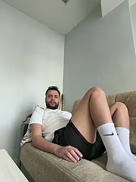 Arin21201 online show from April 12, 12:54 pm