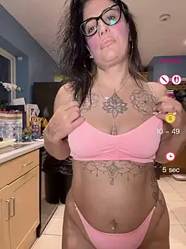 IvyBelleMilf online show from May 30, 8:50 pm